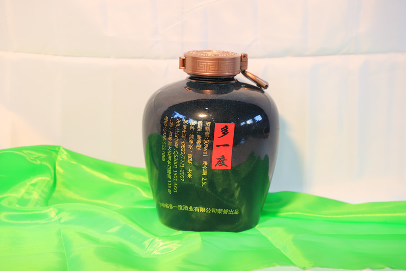 吉林省多一度酒業(yè) 東北純糧白酒